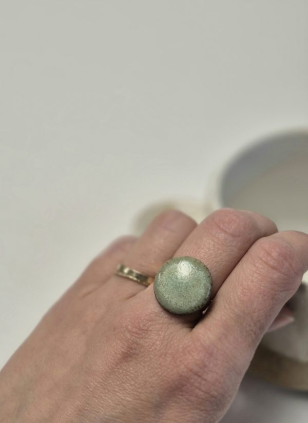 Ceramic adjustable ring