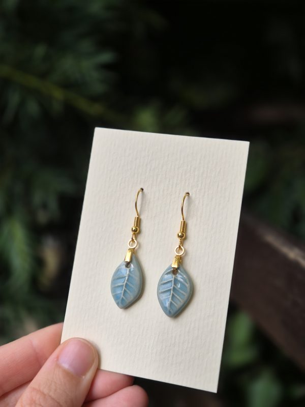 Woodland leaf earrings