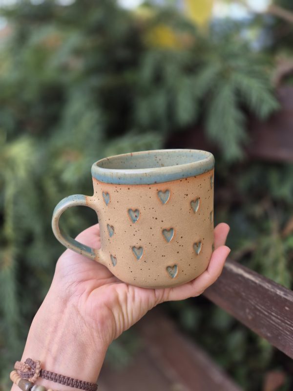 Ceramic mug with hearts