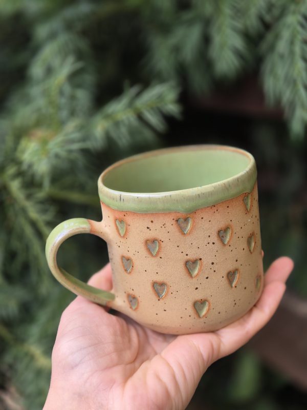 Ceramic mug with hearts