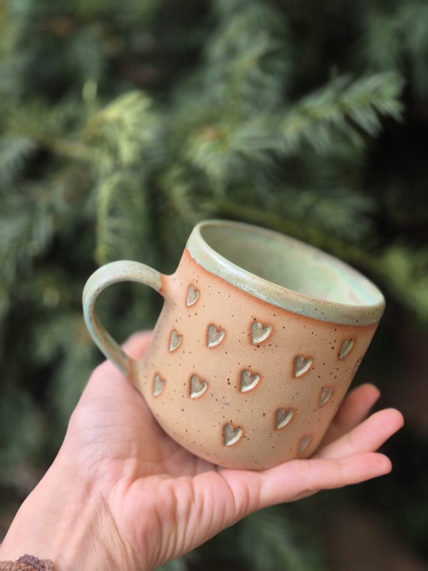 Ceramic mug with hearts